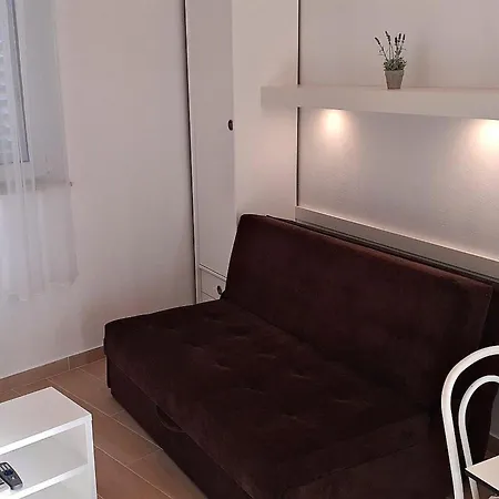 Mit Balkon Und Meerblick In Strandnaehe By Interhome * Baška Voda