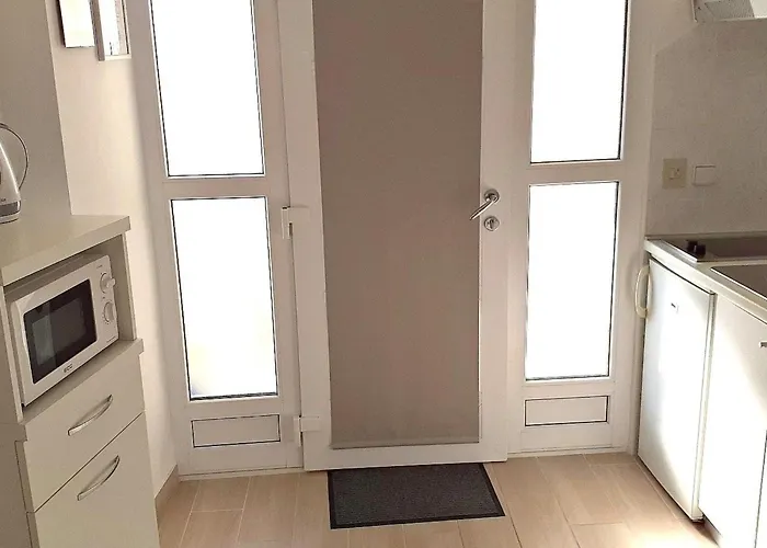 Apartment Mit Balkon Und Meerblick In Strandnaehe By Interhome *